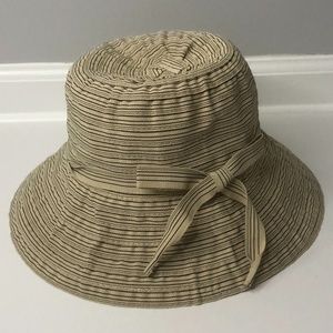 NWOT Grevi Multicolor Striped Cotton Blend Hat